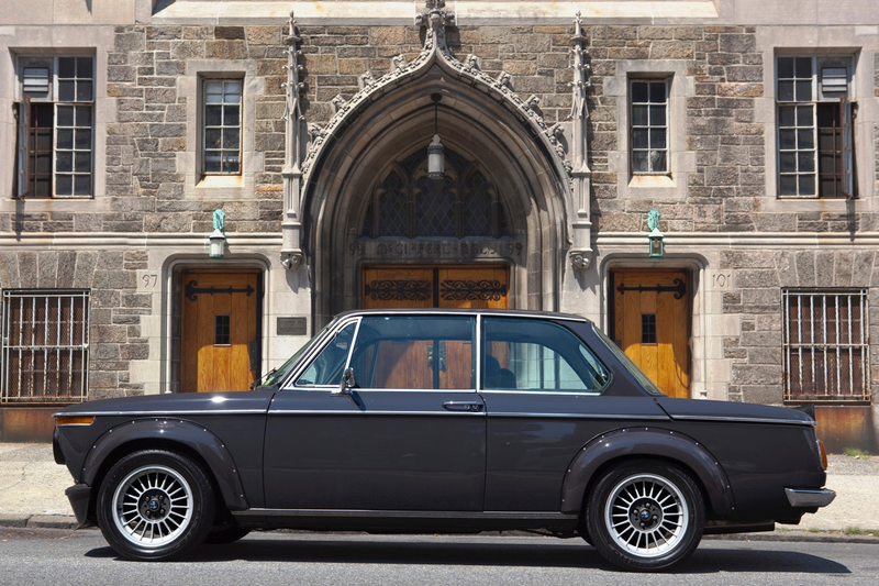 Illustration for article titled Going Analog: 1974 BMW M2 Review